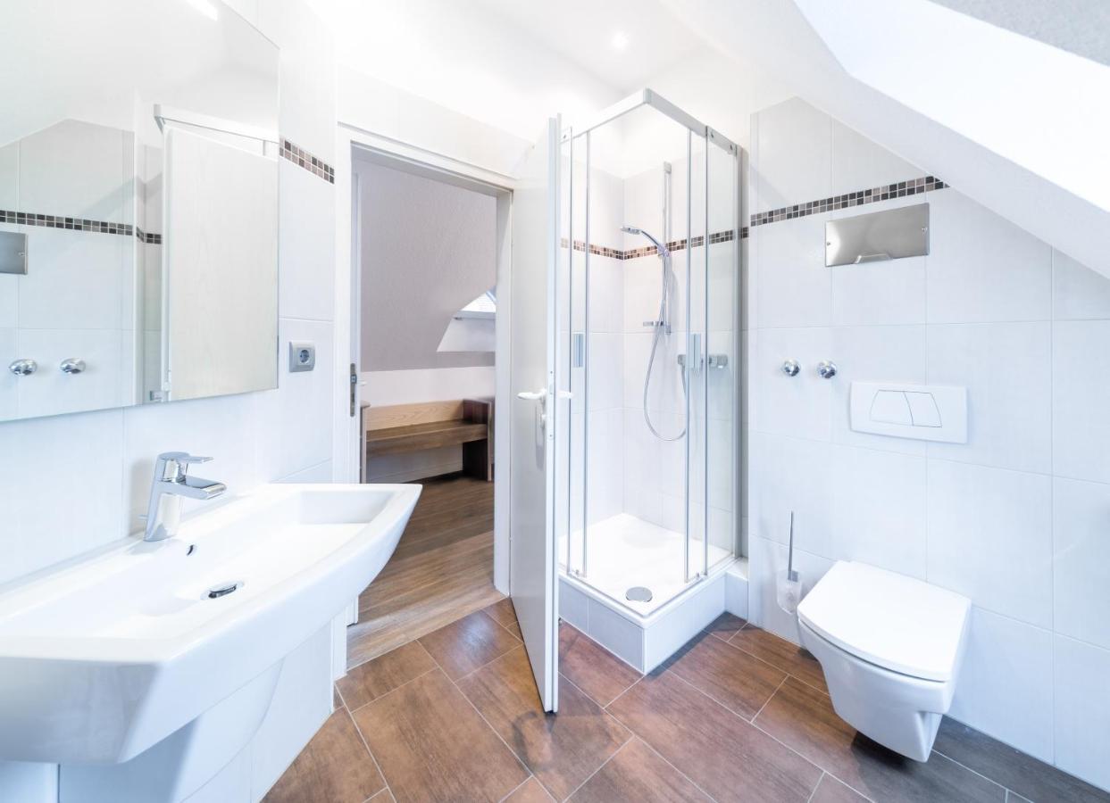 Hotel Zur Krone Meerbusch Esterno foto