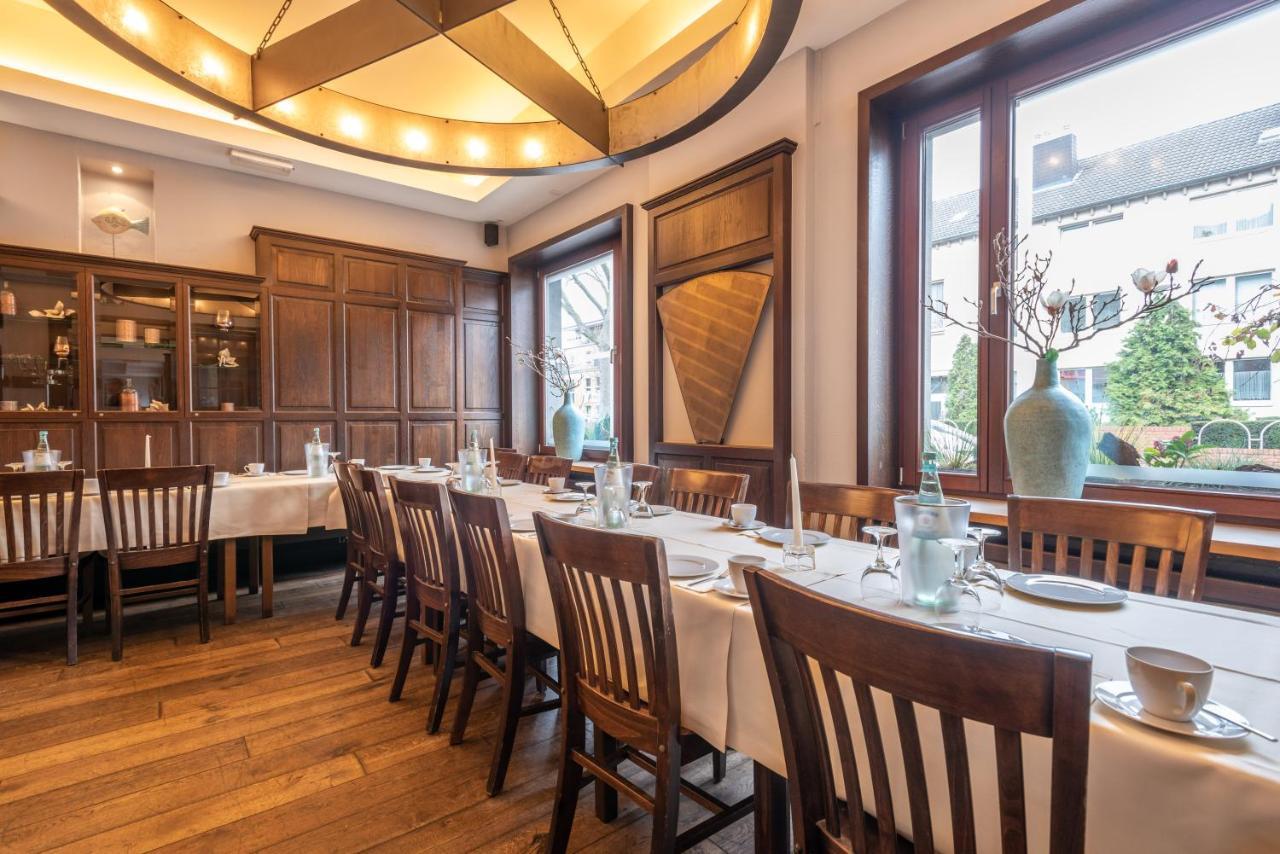 Hotel Zur Krone Meerbusch Esterno foto