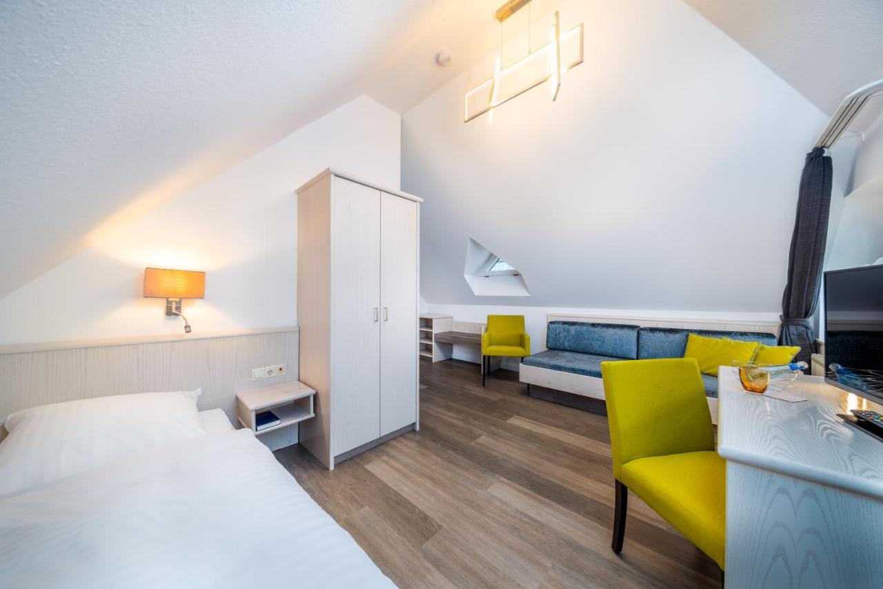 Hotel Zur Krone Meerbusch Esterno foto